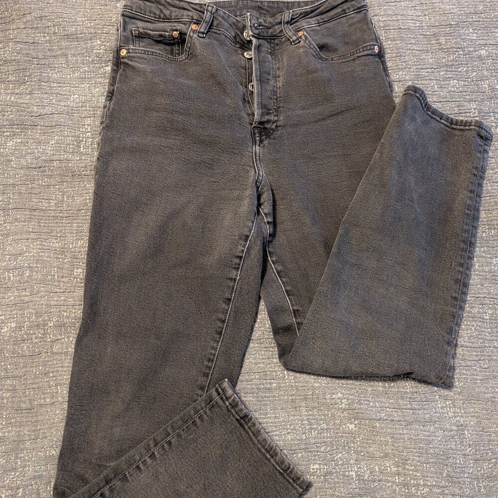 H&M Mom Jean, Black , ultra high waist, button up, size 8